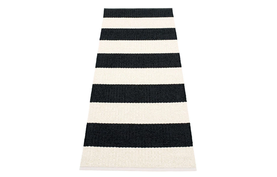 Pappelina Bob Black & Vanilla Runner Rug 13 Pappelina Bob Black & Vanilla Runner Rug