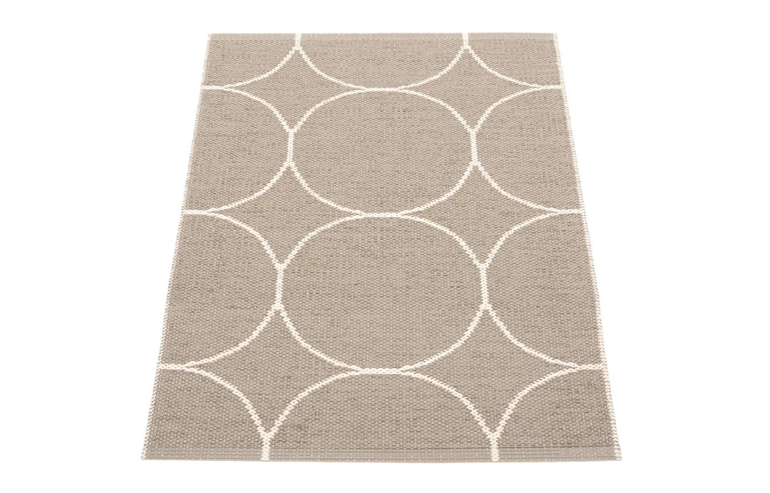 Pappelina Boo Dark Linen & Vanilla Runner Rug 3 Pappelina Boo Dark Linen & Vanilla Runner Rug