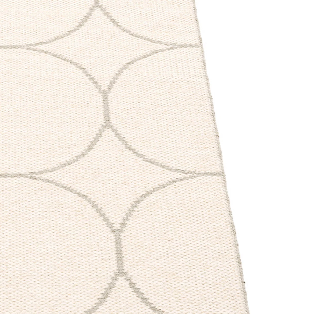 Pappelina Boo Linen & Vanilla Rug 5 Pappelina Boo Linen & Vanilla Rug