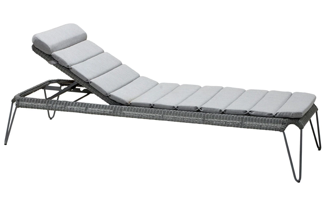 Cane-Line Breeze Stackable Sunbed In Light Grey Weave 9 Cane-Line Breeze Stackable Sunbed In Light Grey Weave