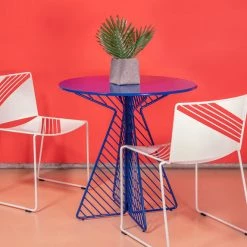 Bend Cafe Round Table Modern Dining