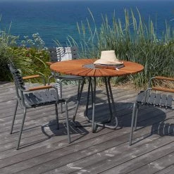 Houe Circle Outdoor Dining Table