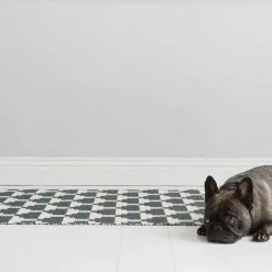 Brita Confect Night Rug