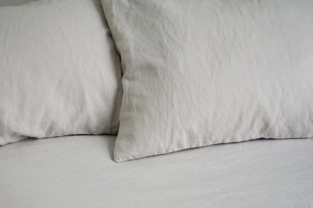 Area Modern Bedroom Eli Cloud Pillow Cases (pair) 4 Area Modern Bedroom Eli Cloud Pillow Cases (pair)