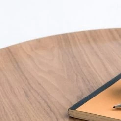 Gus Gallery Tray Accents