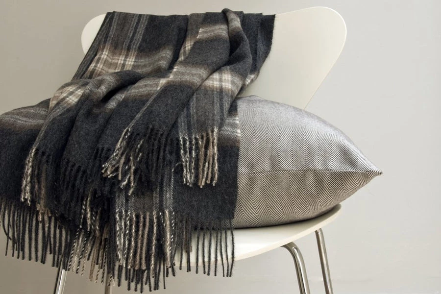 Area Jasper Graphite Throw 5 Area Jasper Graphite Throw