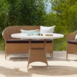 Cane-Line Lansing Round Table