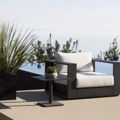 Harbour Outdoor Madison Square Table