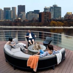 Mamagreen Stizzy Swivel Accent Chair