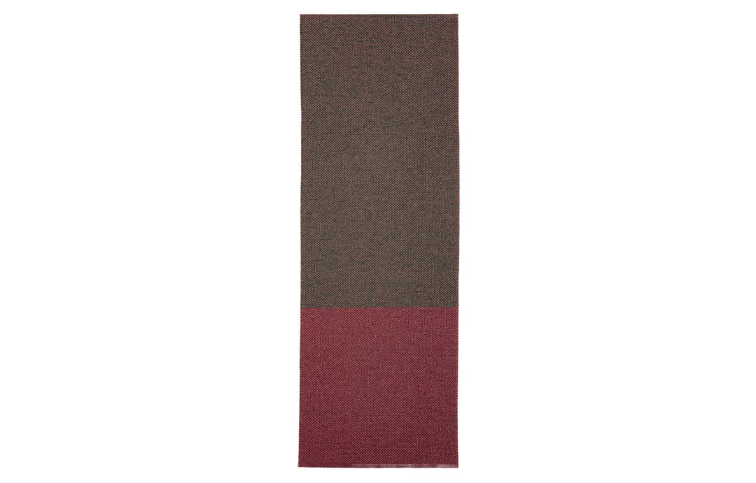 Brita Moor Raspberry Rug 3 Brita Moor Raspberry Rug
