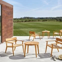 Point Paralel Armchair Club