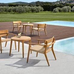 Point Paralel Round Coffee Table