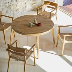 Point Paralel Round Dining Table