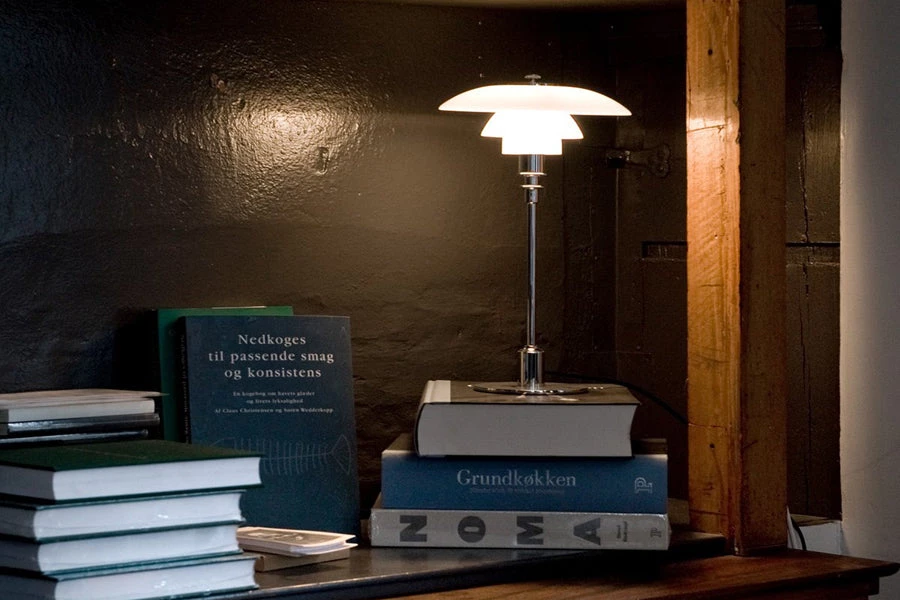 Louis Poulsen PH 2/1 Indoor Table Lamp Modern Lighting 11 Louis Poulsen PH 2/1 Indoor Table Lamp Modern Lighting