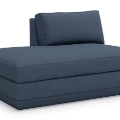 Gus Podium Lounge Seat Modern Living 30 Gus Podium Lounge Seat Modern Living