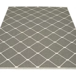 Pappelina Regina Charcoal & Vanilla Rug