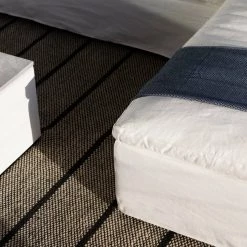 Harbour Modern Living Sail Chaise