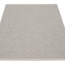 Pappelina Svea Warm Grey Rug