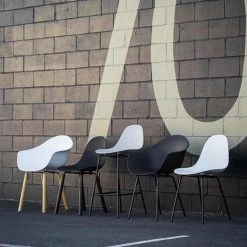 Toou Modern Dining TA Arm Chair Er Black Base