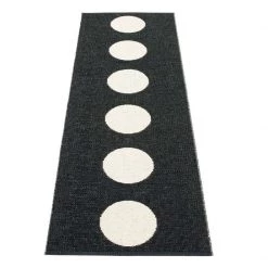 Pappelina Vera Black & Vanilla Runner Rug