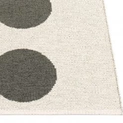 Pappelina Rugs Vera One Charcoal & Vanilla Rug