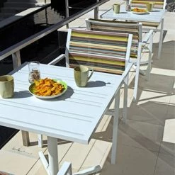 Mamagreen Yuyup Bistro Tables